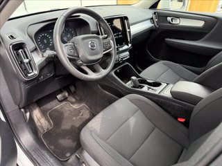 VOLVO XC40 T2 Momentum 10