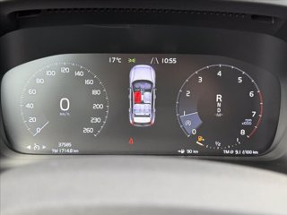 VOLVO XC40 T2 Momentum 11