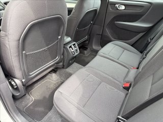 VOLVO XC40 T2 Momentum 7