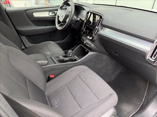 VOLVO XC40 T2 Momentum 9