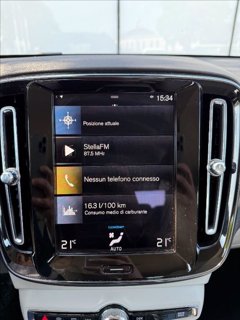 VOLVO XC40 T3 Momentum Pro 15