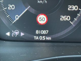 VOLVO XC40 T4 Recharge Plug-in Hybrid Inscription 12