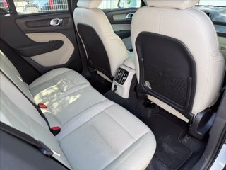 VOLVO XC40 T4 Recharge Plug-in Hybrid Inscription 8