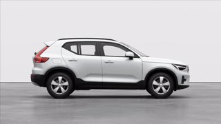 VOLVO XC40 B3 automatico Essential 4