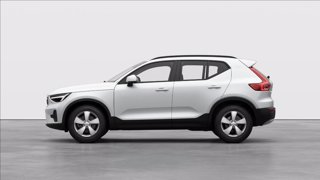 VOLVO XC40 B3 automatico Essential 1