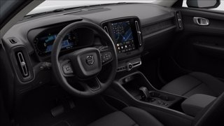 VOLVO XC40 B3 automatico Essential 10