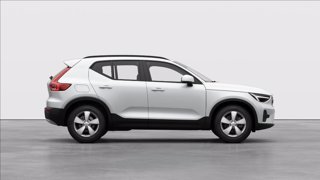 VOLVO XC40 B3 automatico Essential 4