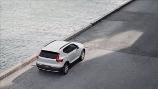 VOLVO XC40 B3 automatico Essential 7
