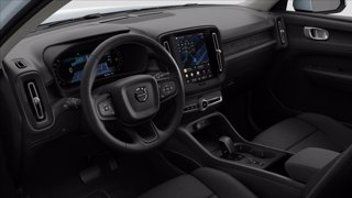 VOLVO XC40 B3 automatico Essential 10