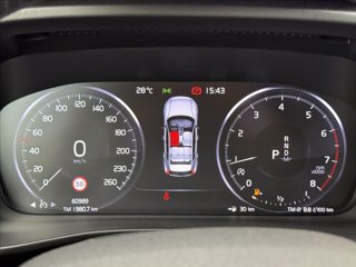 VOLVO XC40 T3 Momentum Pro 11