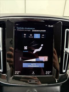 VOLVO XC40 T3 Momentum Pro 14