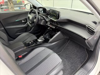 PEUGEOT 2008 PureTech 130 S&S EAT8 Allure Navi Pack 8