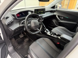 PEUGEOT 2008 PureTech 130 S&S EAT8 Allure Navi Pack 9