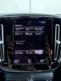 VOLVO XC40 T2 Core 14