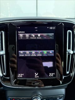 VOLVO XC40 T2 Core 15