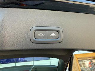 VOLVO XC40 T2 Core 6