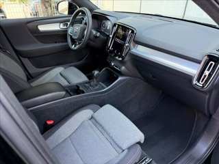 VOLVO XC40 T2 Core 9