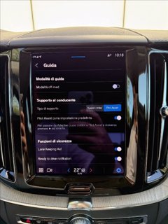 VOLVO XC60 B4 (d) Geartronic Inscription N1 15