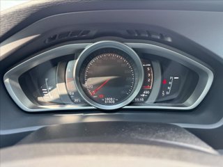 VOLVO V40 Cross Country D2 Geartronic Business Plus 10