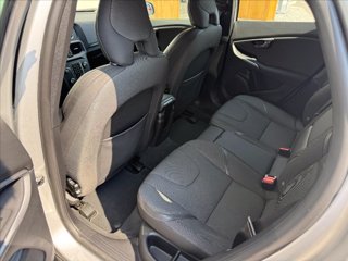 VOLVO V40 Cross Country D2 Geartronic Business Plus 6