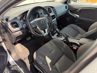 VOLVO V40 Cross Country D2 Geartronic Business Plus 9