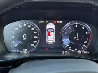 VOLVO XC40 T3 Geartronic Momentum 11