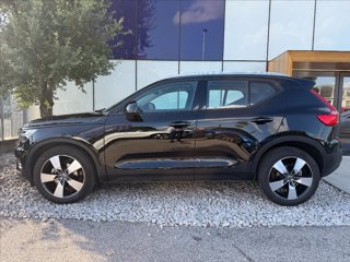 VOLVO XC40 T3 Geartronic Momentum 3