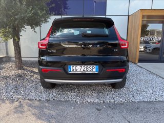 VOLVO XC40 T3 Geartronic Momentum 4