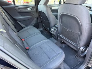 VOLVO XC40 T3 Geartronic Momentum 8