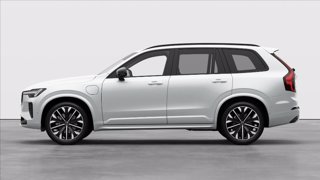 VOLVO XC90 T8 Plug-in hybrid AWD automatico 7 posti Ultra Dark 7