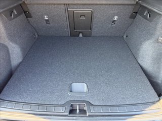VOLVO XC40 T2 Momentum 5