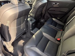 VOLVO XC60 T6 Plug-in hybrid AWD automatico Plus Dark 7