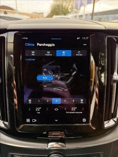 VOLVO XC60 B4 (d) automatico Core 14