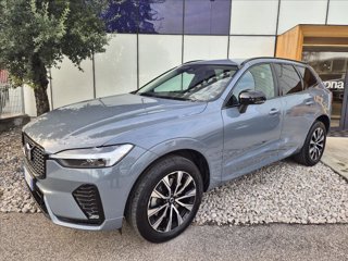 VOLVO XC60 B4 (d) AWD automatico Plus Dark 0