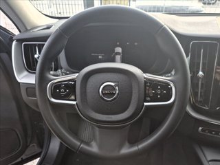 VOLVO XC60 B4 (d) AWD automatico Plus Dark 6