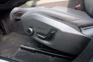 VOLVO XC60 B4 (d) automatico Plus Dark 12