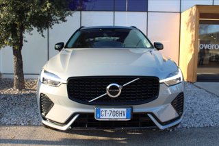 VOLVO XC60 B4 (d) automatico Plus Dark 2