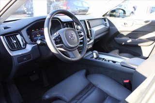 VOLVO XC60 B4 (d) automatico Plus Dark 5