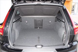 VOLVO XC40 B3 automatico Plus Dark 16