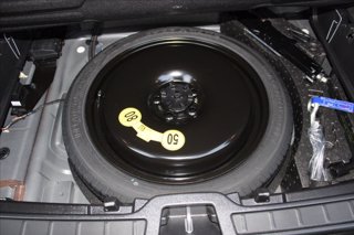 VOLVO XC40 B3 automatico Plus Dark 17