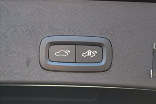 VOLVO XC40 T2 Momentum 21