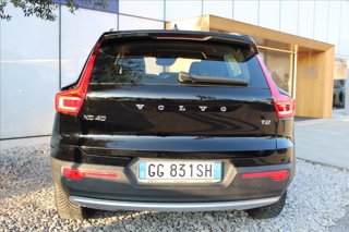 VOLVO XC40 T2 Momentum 5
