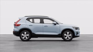 VOLVO XC40 B3 automatico Essential 4