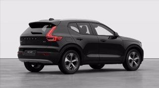 VOLVO XC40 B3 automatico Core 4