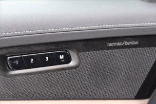 VOLVO XC90 B5 (d) AWD automatico 7 posti Plus Bright 26