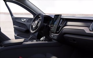 VOLVO XC60 B4 (d) automatico Plus Dark 13