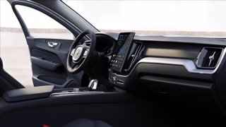 VOLVO XC60 T6 Plug-in hybrid AWD automatico Core 13