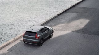 VOLVO XC40 B3 automatico Core 4
