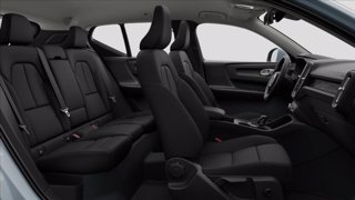 VOLVO XC40 B3 automatico Essential 17