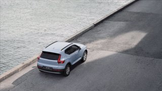 VOLVO XC40 B3 automatico Essential 7